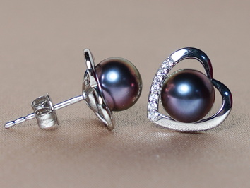 Zlaté napichovacie náušnice so sladkovodnou perlou  WW013WE-FB Zlaté napichovacie náušnice so sladkovodnou perlou  WW013WE-FB