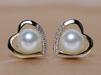 Zlaté napichovacie náušnice so sladkovodnou perlou  WW013YE-FW Zlaté napichovacie náušnice so sladkovodnou perlou  WW013YE-FW