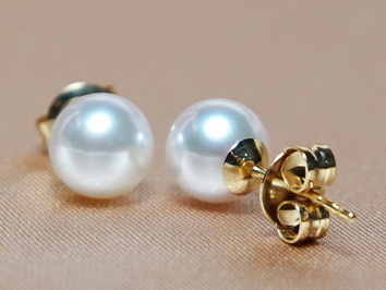 Zlaté náušnice pravé morské akoya perly AE585AAAyP Zlaté náušnice pravé morské akoya perly AE585AAAyP