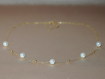 Zlatý náhrdelník 18K s pravými sladkovodnými perlami PN888SP