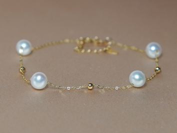 Zlatý náramok 18K s pravými sladkovodnými perlami  PB824SP