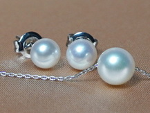 Sladkovodné perly v zlate