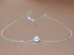 Pravá riečna perla na striebornej retiazke FPSN10w Perla na retiazke FPSN10w.1.JPG FPSN10w