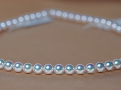 Perlový náhrdelník TENNYO 6,5-7 mm.1.JPG TENNYO 6570