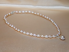 Perlový náhrdelník pravé ružové riečne perly FNS026J Perlový náhrdelník pravé ružové perly FNS026J-1.JPG FNS026J