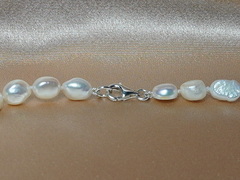 Perlový náhrdelník BN7080Gw Perlový náhrdelník riečne perly BN7080Gw_1.JPG BN7080Gw