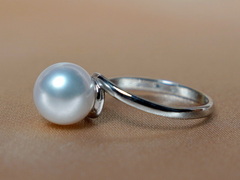 Zlatý prsteň 14K s japonskou akoya perlou BC028WR-A Prsten s perlou akoya perla BC028WR-A_2.JPG BC028WR-A