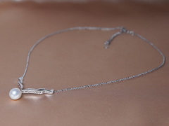 Strieborný náhrdelník s pravou perlou a zirkónmi PN2040SH Strieborný náhrdelník s pravou perlou a zirkónmi PN2040SH.2.JPG PN2040SH