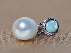 Strieborný prívesok s opálom a pravou perlou PP111B.1.JPG PP111B