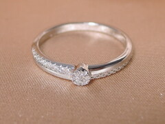 Zásnubný prsteň M525RJ Zásnubný prsteň M525RJ 1.jpg M525RJ