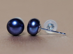 Zlaté napichovacie perlové náušnice BSE14WG.1.JPG BSE14WG