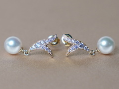 Zlaté náušnice 14K s japonskými akoya perlami AAA WW06YVE-A Zlaté napichovacie perlové náušnice WW06YVE-A-2.JPG WW06YVE-A