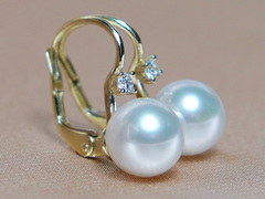 Súprava zlatých šperkov s japonskými akoya perlami AAA BC140YS-A Zlaté náušnice s japonskou akoya perlou BC022YE-A.jpg BC140YS-A