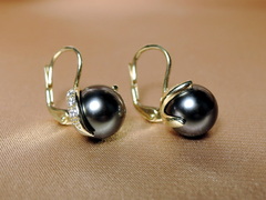 Zlaté náušnice 14K s tahitskými perlami a diamantmi BC05YE-T Zlaté náušnice s tahitskou perlou BC05YE-T_1.JPG BC05YE-T