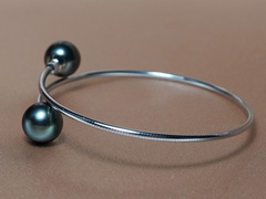 Zlatý náramok 18K s tahitskými perlami AAA TPB100w-B Zlatý náramok s tahitskými perlami TPB100w-B-1.JPG TPB100w-B