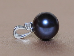 Zlatý prívesok s čiernou perlou BC025WFP-B Zlatý prívesok s čiernou perlou BC025WFP-B.2.JPG BC025WFP-B