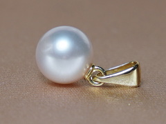 Šperky s perlami Južného Pacifiku SSWS001B Zlatý prívesok s perlou Južného pacifiku SSWP001B.jpg SSWS001B