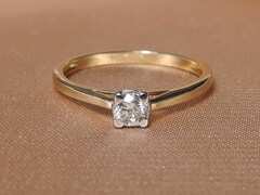 Zlatý prsteň s diamantom M52215RJ 2.jpg M52215RJ