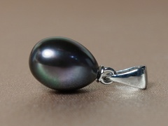 Prívesok s perlou FTyP005bJ privesok-s-perlou-biele-zlato-ftyp005bj.JPG FTyP005bJ