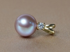 Prívesok s perlou BC025YFP-L privesok-s-perlou a diamantom-bc025yfp-l.JPG BC025YFP-L