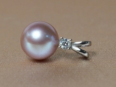 Prívesok s perlou BC025WFP-L privesok-s-perlou a diamantom bc025wfp-l.JPG BC025WFP-L