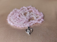 Personalizovaný náhrdelník PS004 srdiečko zirkón a ruženín.jpg PS004