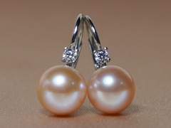 zlate-nausnice-s-pravou-perlou-bc022wfe-p.JPG BC022WFE-P